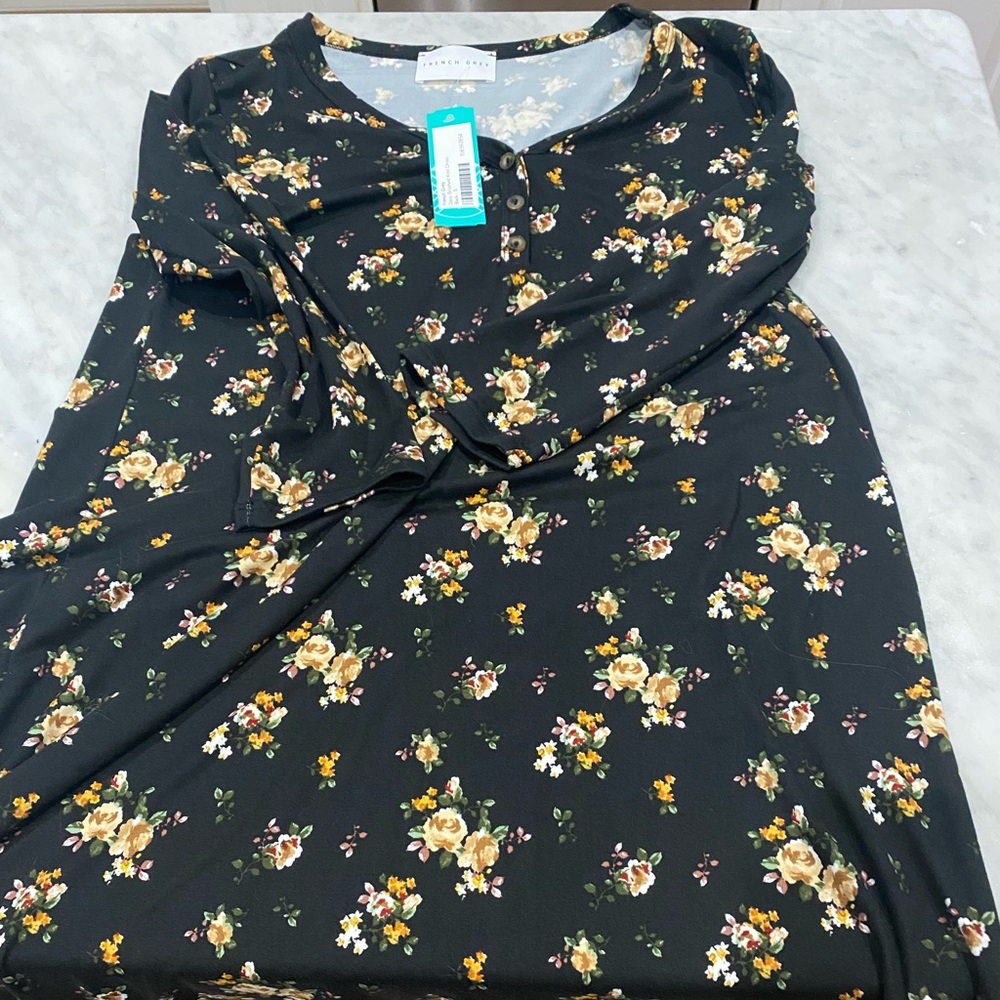 Black dress w flowers, Sz S